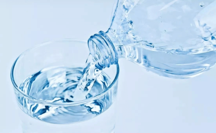 Distilled Water vs Purified Water: What's The Difference? - Apure