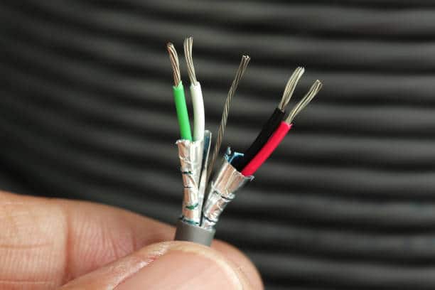 What wires are used for RS485
