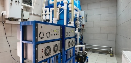 Real-time monitoring of ozonated water at plant sites