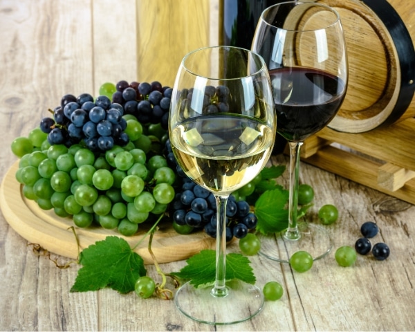 The brewing and fermentation of wine cannot be separated from pH.